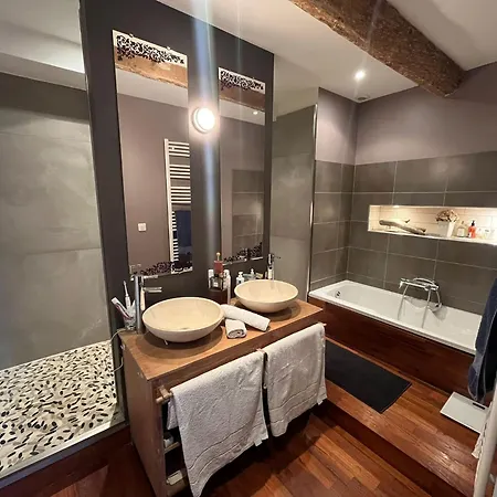 Somptueux Duplex Vue Quartier-haut 아파트